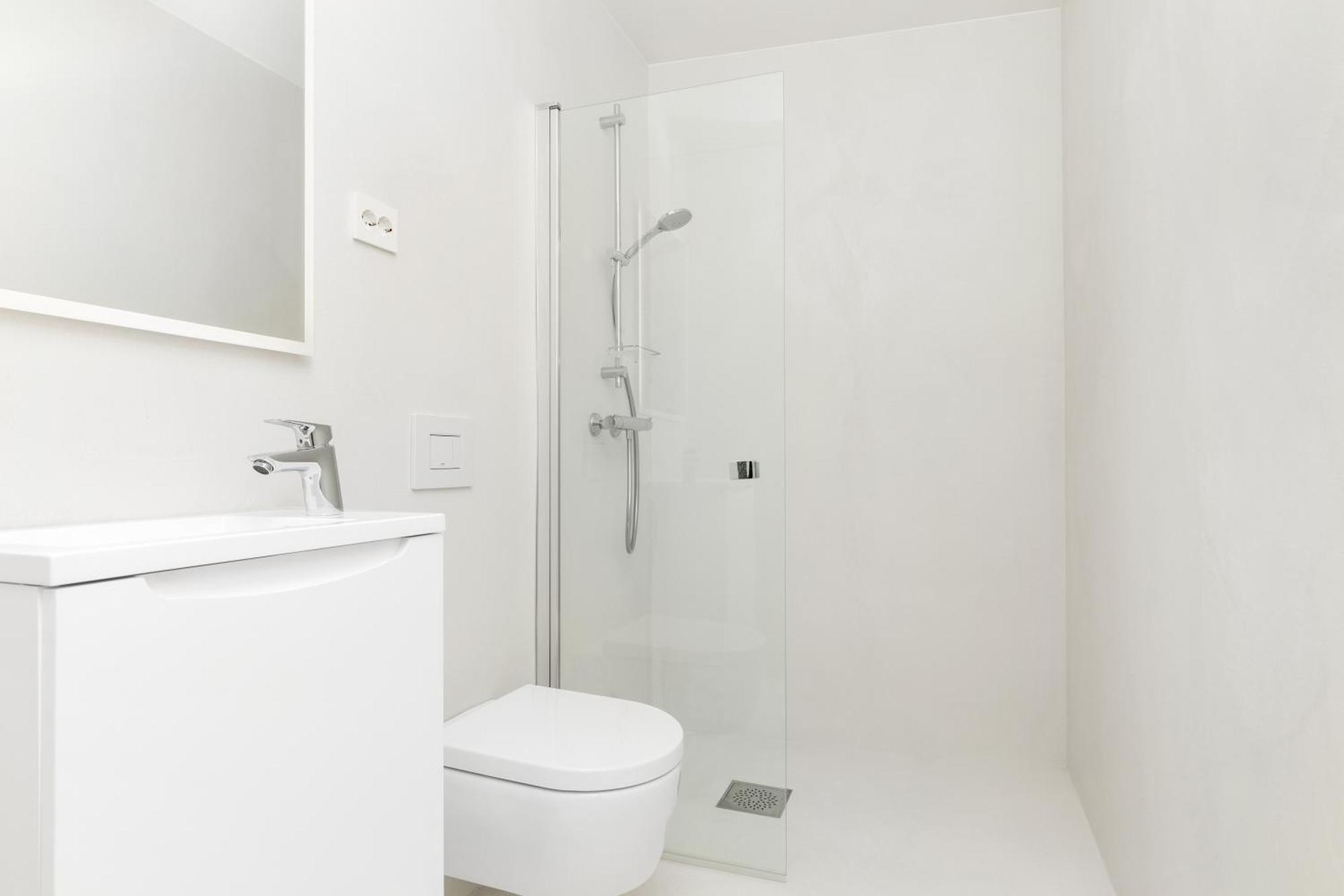 Central Guest House - Bedroom With Private Bathroom 스타방에르 객실 사진