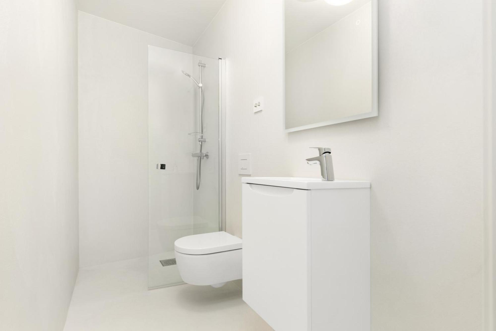 Central Guest House - Bedroom With Private Bathroom 스타방에르 객실 사진