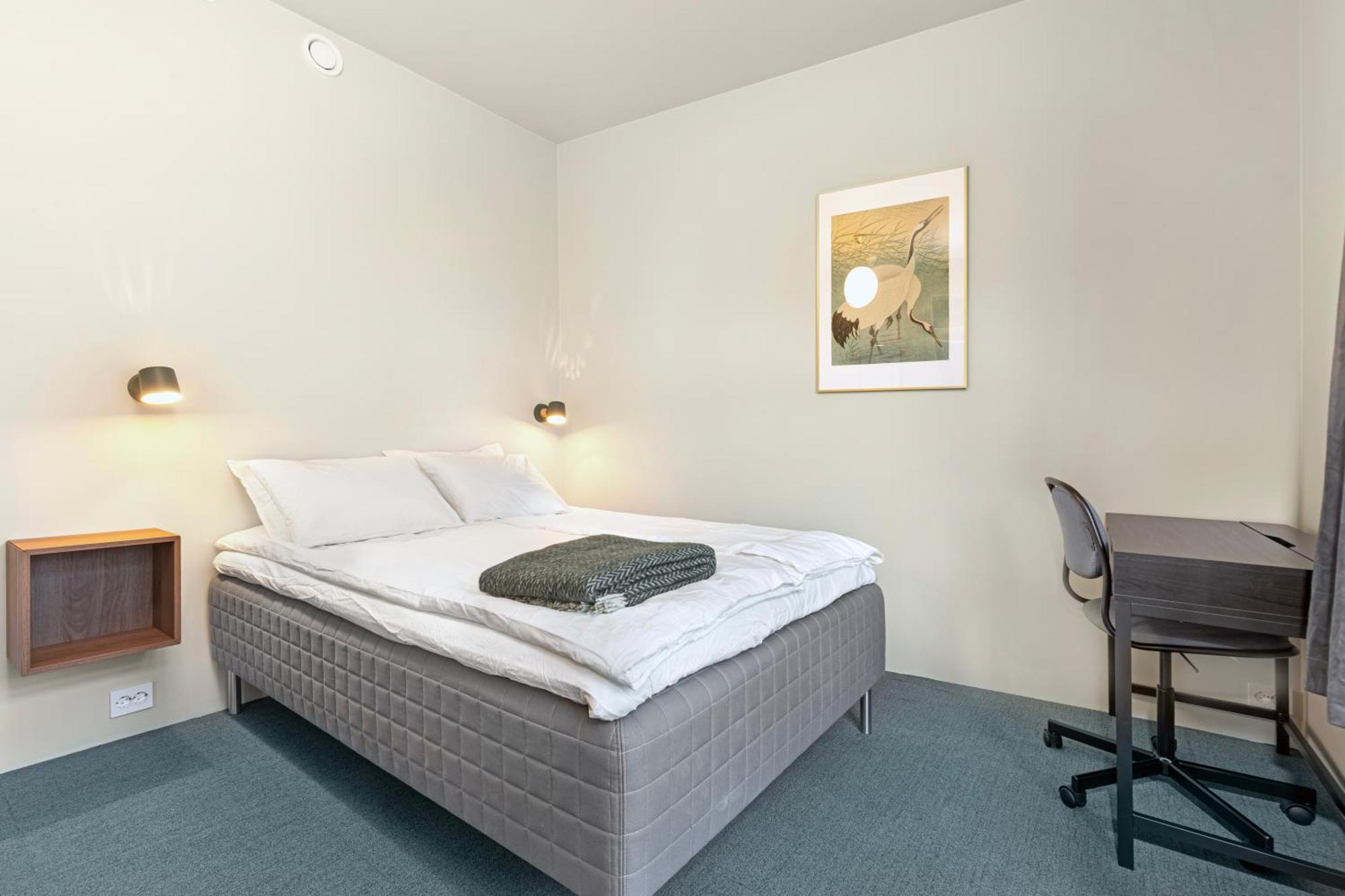 Central Guest House - Bedroom With Private Bathroom 스타방에르 객실 사진